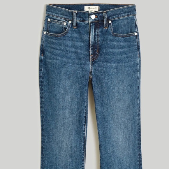 Madewell Mid-Rise Kick Out Jeans - Picture 4 of 4